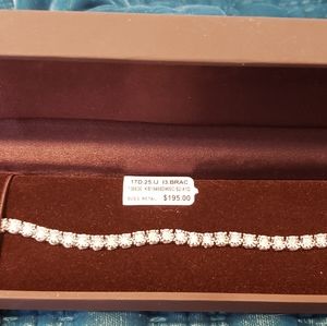 7" Diamond Tennis Bracelet in Sterling Silver